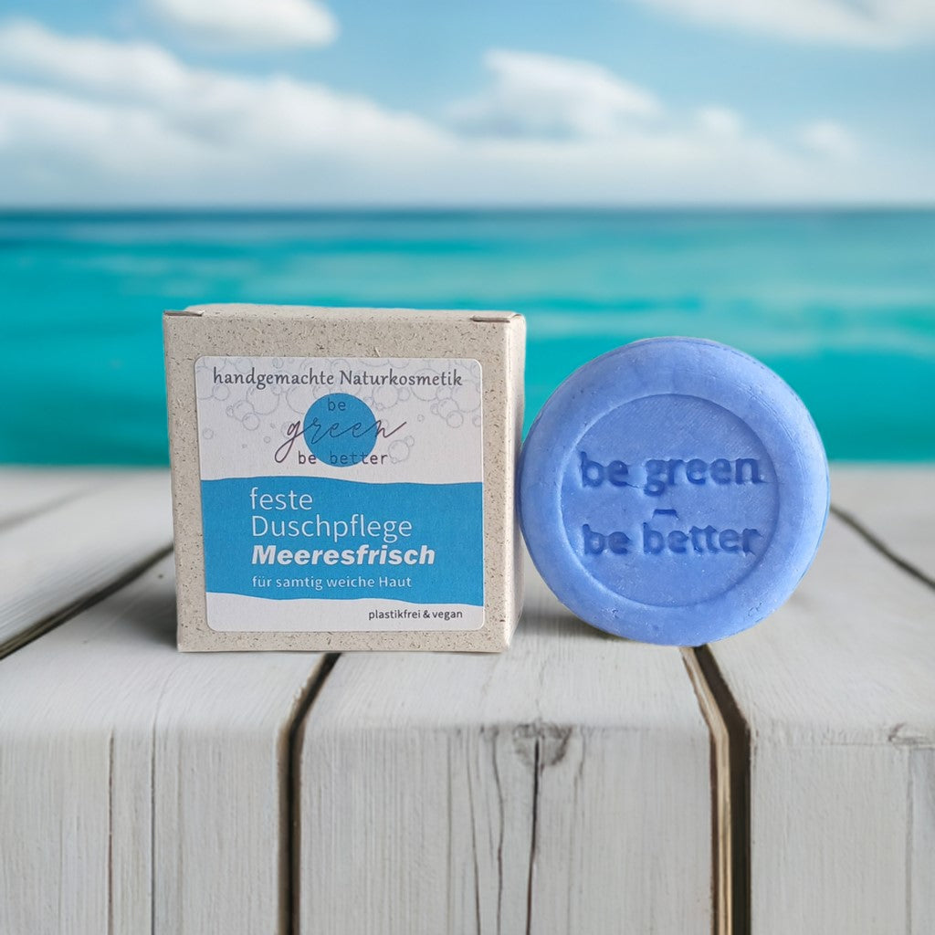 Body Bar auf Holz vor Meer